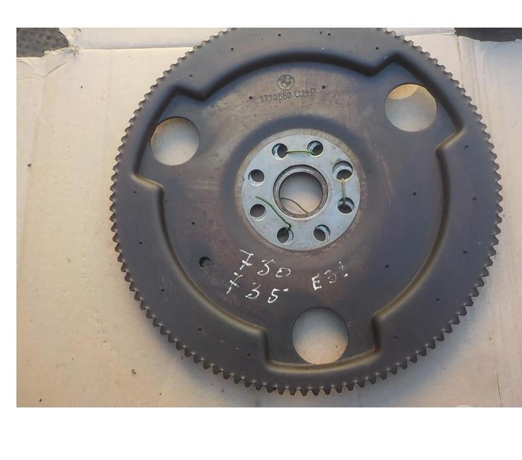 Pièces et services auto Pyrénées-Orientales Perpignan - Photos Vivastreet couronne volant moteur boite auto bmw e32 moteur m30