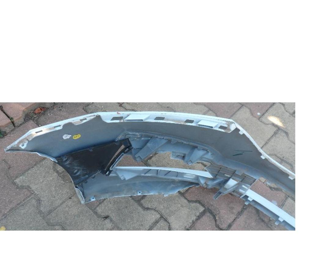 Pièces et services auto Hérault Castries - 34160 - Photos Vivastreet PARE CHOCS AVANT SKODA OCTAVIA COMBI IV FROTTE COTE DROIT