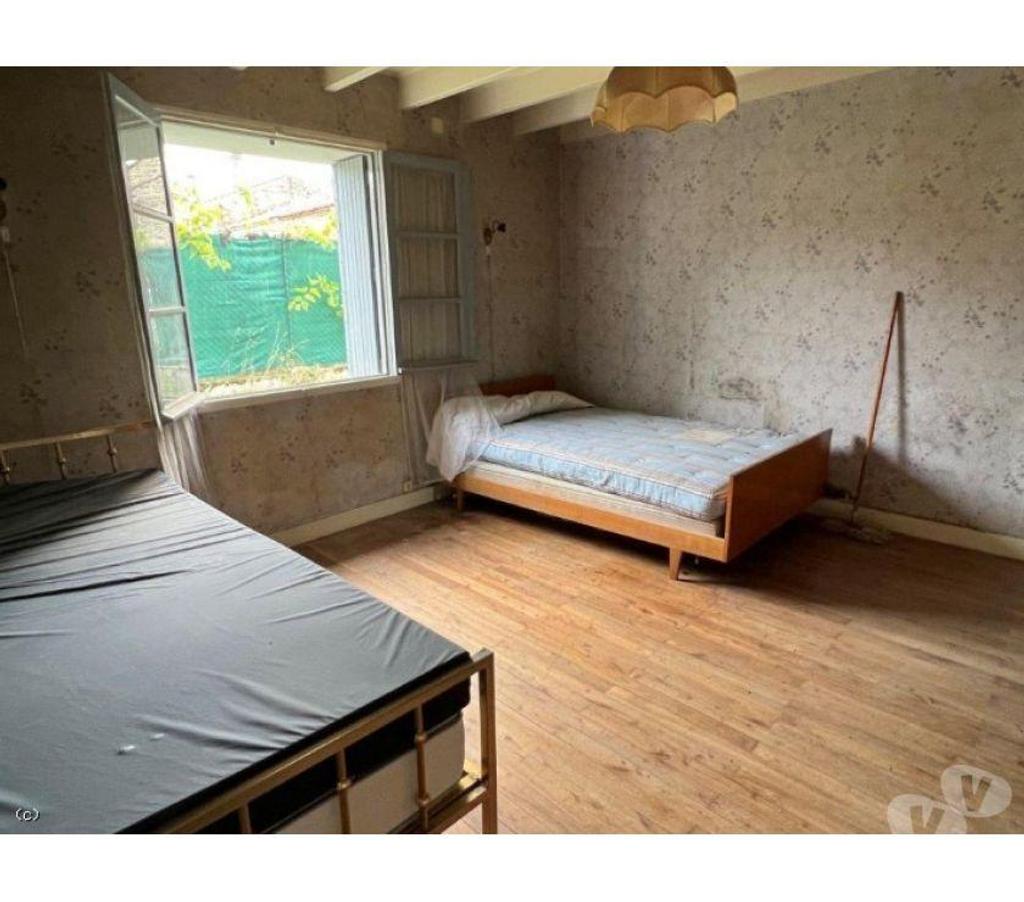 Vente Maison Charente Mansle - 16230 - Photos Vivastreet Maison de Village Avec Grande Dépendance à l'arrière