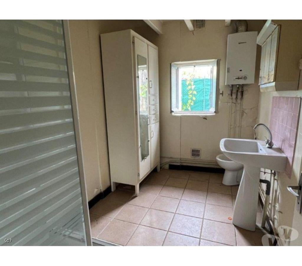 Vente Maison Charente Mansle - 16230 - Photos Vivastreet Maison de Village Avec Grande Dépendance à l'arrière
