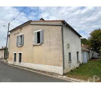 Vendre maison Mansle Charente - Photos Vivastreet Maison de Village Avec Grande Dépendance à l'arrière