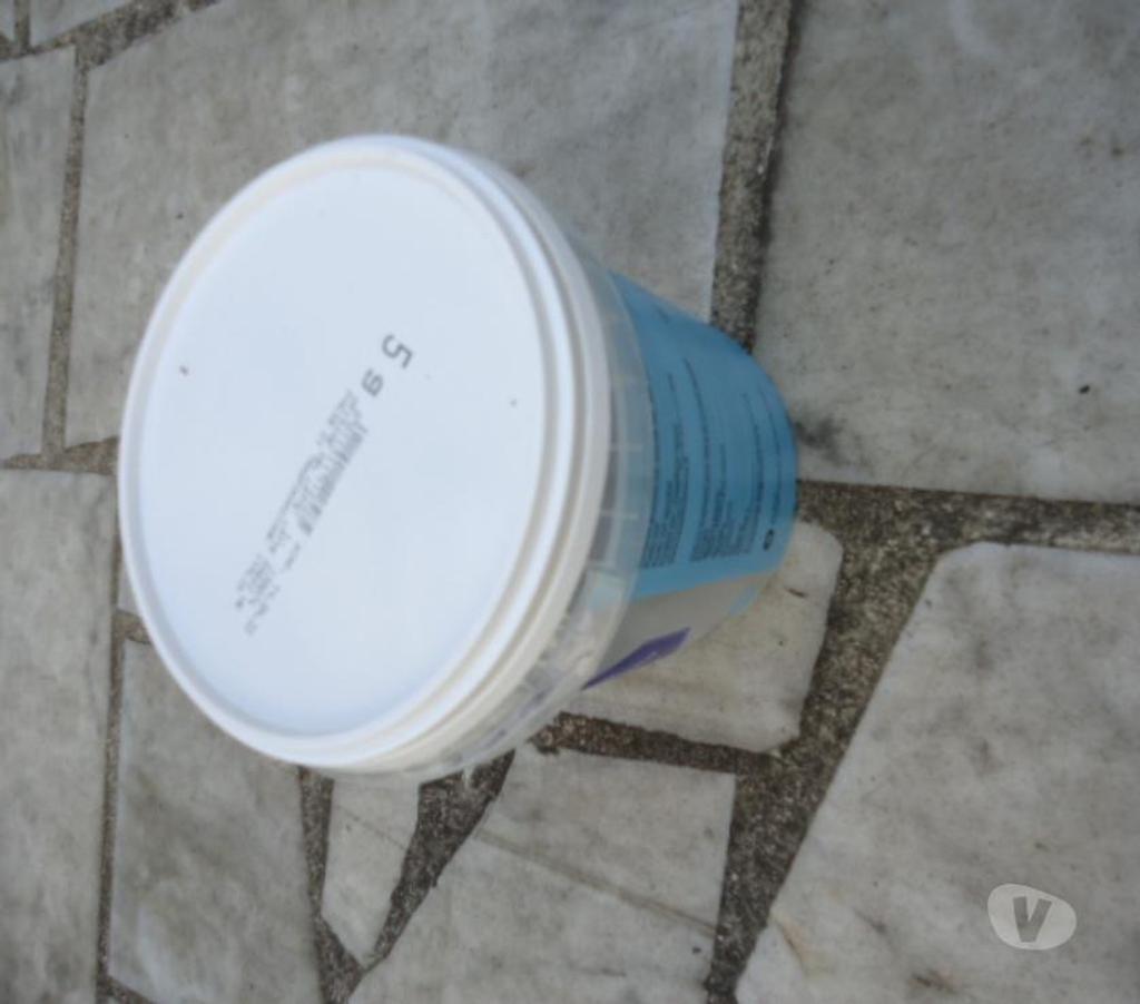 Yvelines Houilles - 78800 - Photos Vivastreet Seau en plastique 2 euros à Houilles