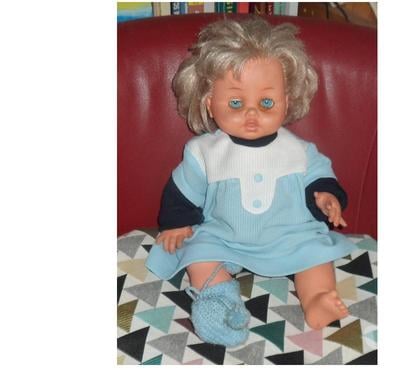 Jeux jouets occasion Castries Hérault - Photos Vivastreet Poupée Bella 50 cm habillée robe bleue et ferme les yeux