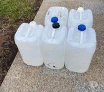 Bidon jerrican 20l a Houilles 4 euros