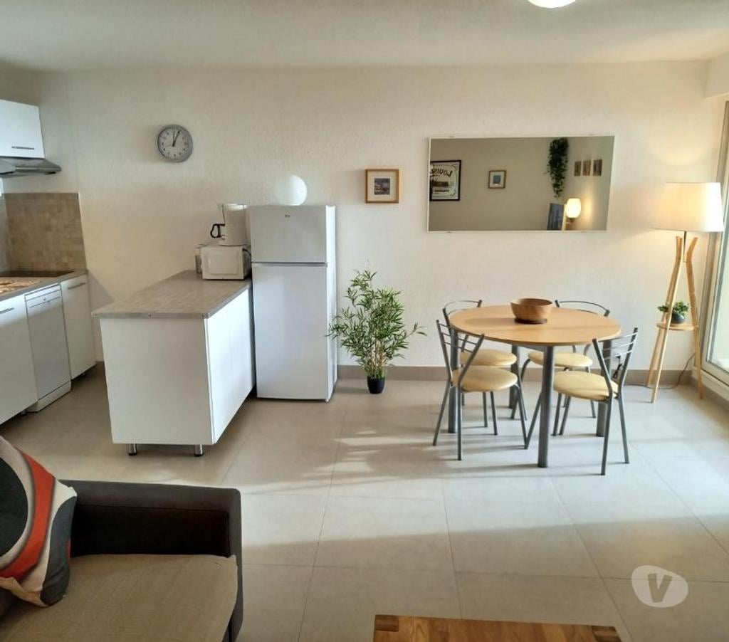location saisonniere Hérault Sete - 34200 - Photos Vivastreet Sète La Corniche - Front de mer - T2 - 43 m2 + parking