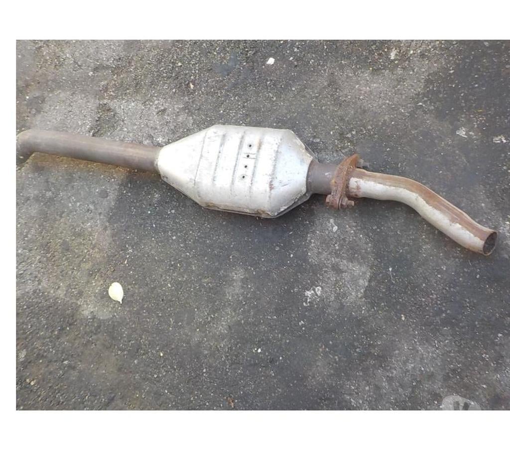 Pièces et services auto Pyrénées-Orientales Perpignan - Photos Vivastreet intermediaire echappement bmw e36 type 316i et 318i
