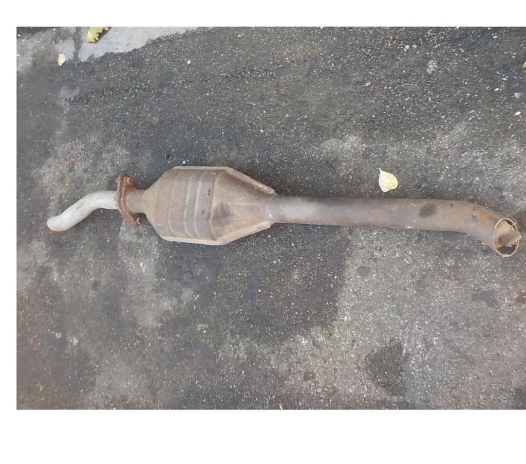 Pièces et services auto Pyrénées-Orientales Perpignan - Photos Vivastreet intermediaire echappement bmw e36 type 316i et 318i