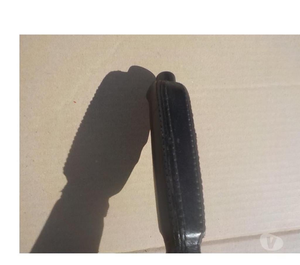 Pièces et services auto Pyrénées-Orientales Perpignan - Photos Vivastreet frein a main poignee cuir bmw e32 et bmw e34