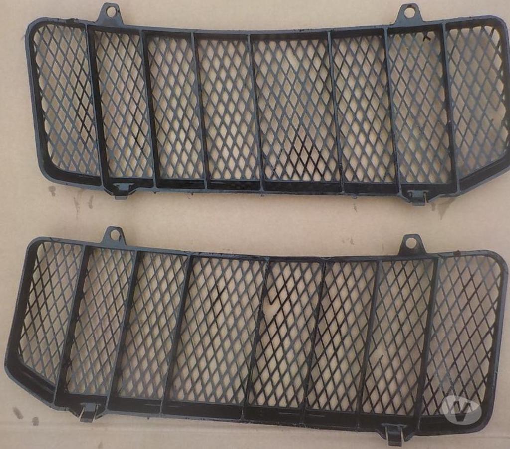 Pièces et services auto Pyrénées-Orientales Perpignan - Photos Vivastreet grilles aeration capot bmw e21