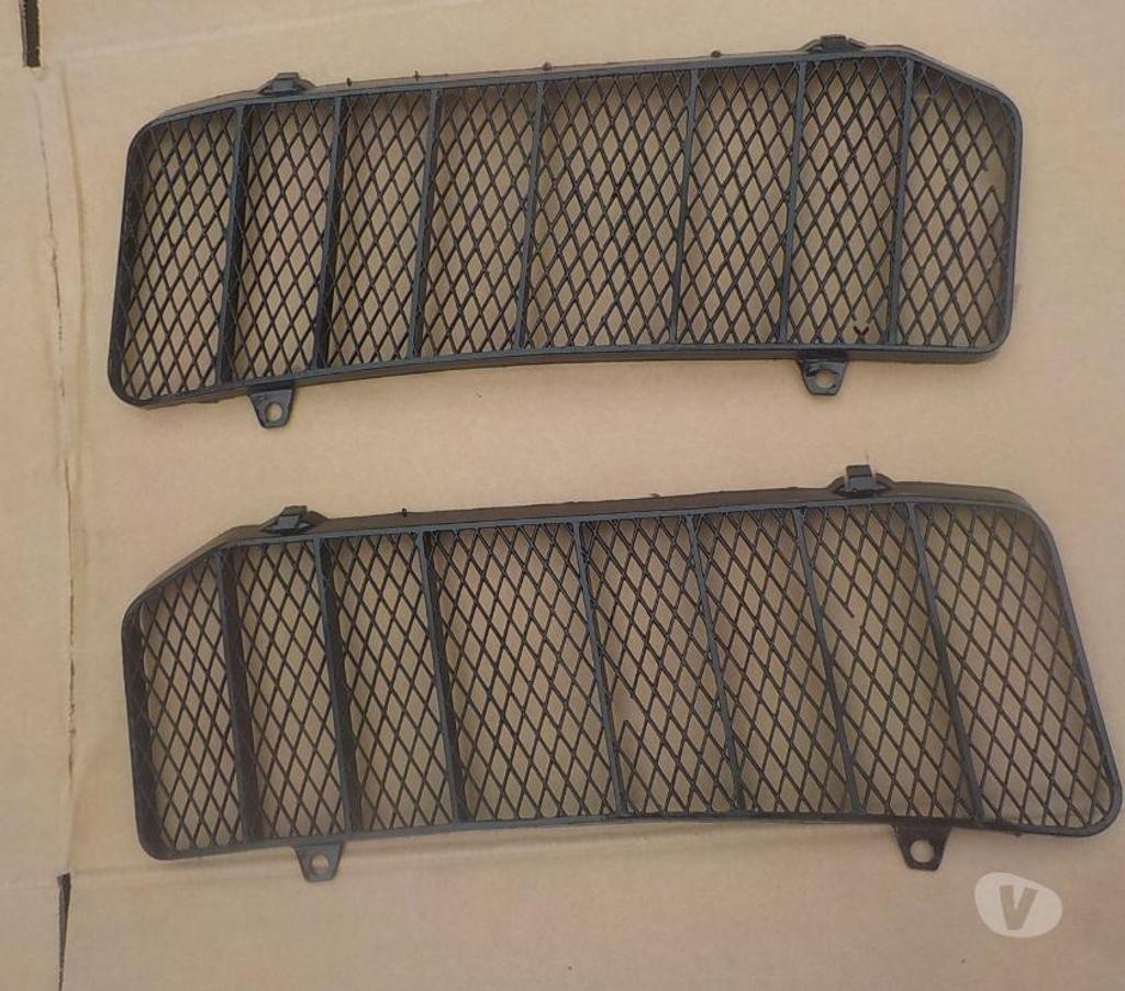 Pièces et services auto Pyrénées-Orientales Perpignan - Photos Vivastreet grilles aeration capot bmw e21