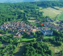 Ancien presbytère au coeur d'un village médiéval