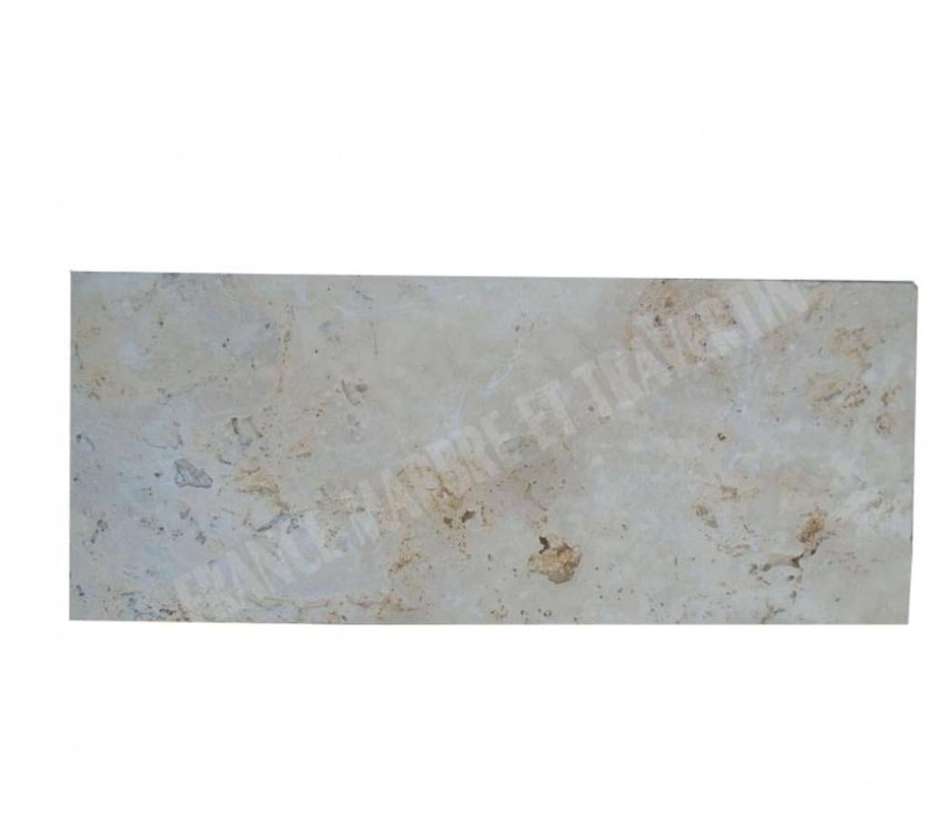  Vaucluse Valreas - 84600 - Photos Vivastreet Margelle travertin beige 25x61x3 cm bord droit rustique
