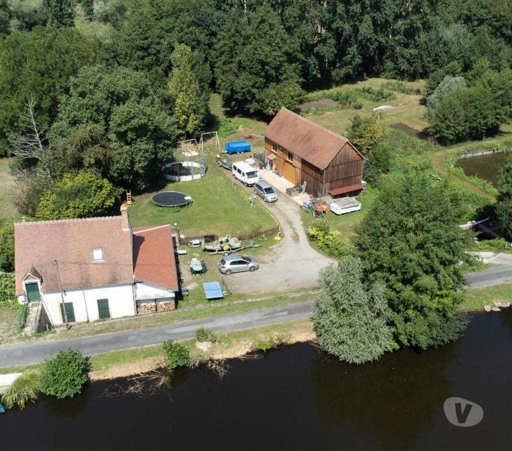 Vente Maison Cher St Amand Montrond - 18200 - Photos Vivastreet PROPRIETE , ETANG ,LAC,PISCICULTURE , PECHE , CHASSE
