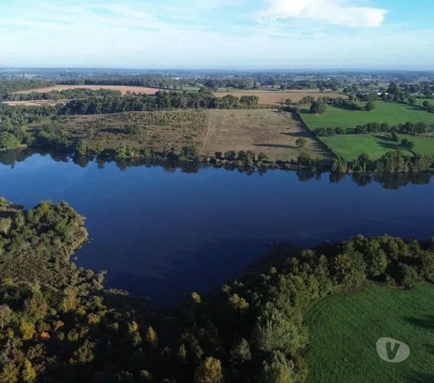 Vente Maison Cher St Amand Montrond - 18200 - Photos Vivastreet PROPRIETE , ETANG ,LAC,PISCICULTURE , PECHE , CHASSE