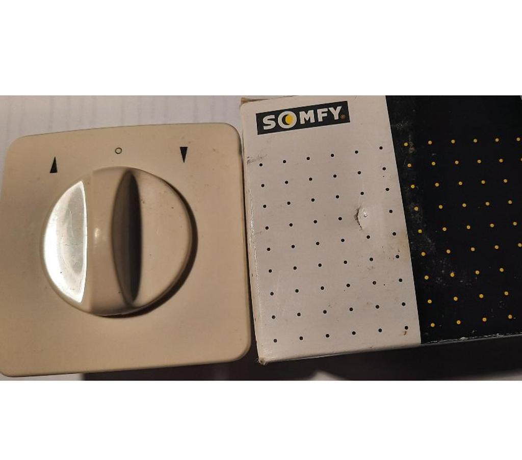  Loiret Orleans - Photos Vivastreet BOUTON MONTEEdescente SOMFY volet roulant NEUF 