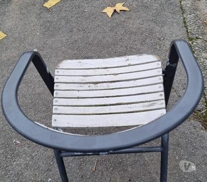 Ameublement - art de la table Lille Lille - Photos Vivastreet 3 belles chaises repeindre et ettoyer belle l'armature intac