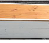 TABLE BASSE SUR ROUES 