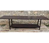 TABLE BASSE OU BANC STYLE INDUSTRIEL .