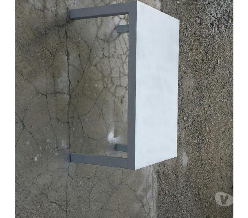 Ameublement & art de la table Marne Epernay - 51200 - Photos Vivastreet PETIT TABLE POUR TERRASSE , JARDIN ? OU AUTRES .