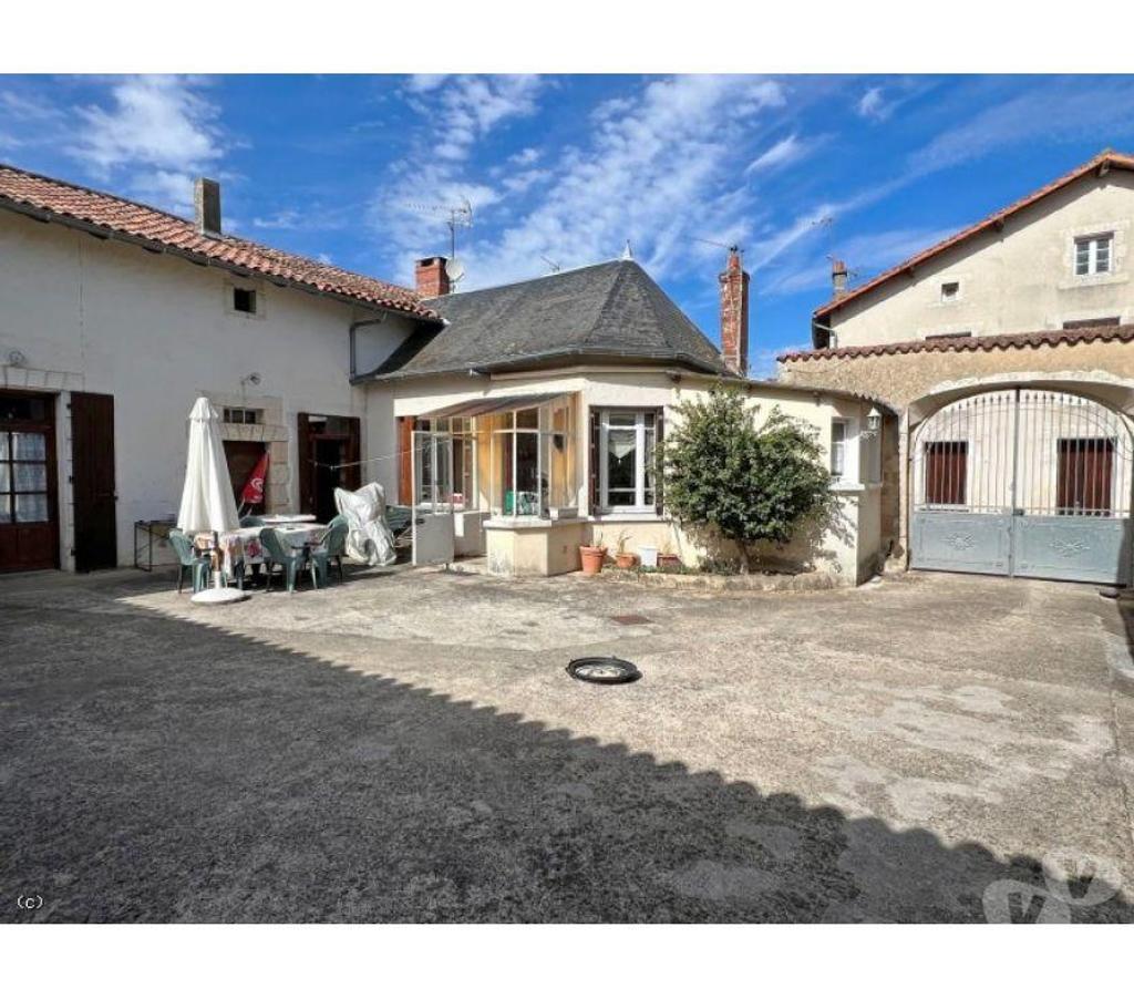 Vente Maison Vienne Civray - 86400 - Photos Vivastreet Investissement Locatif - Ensemble de 3 Logements Proche des...