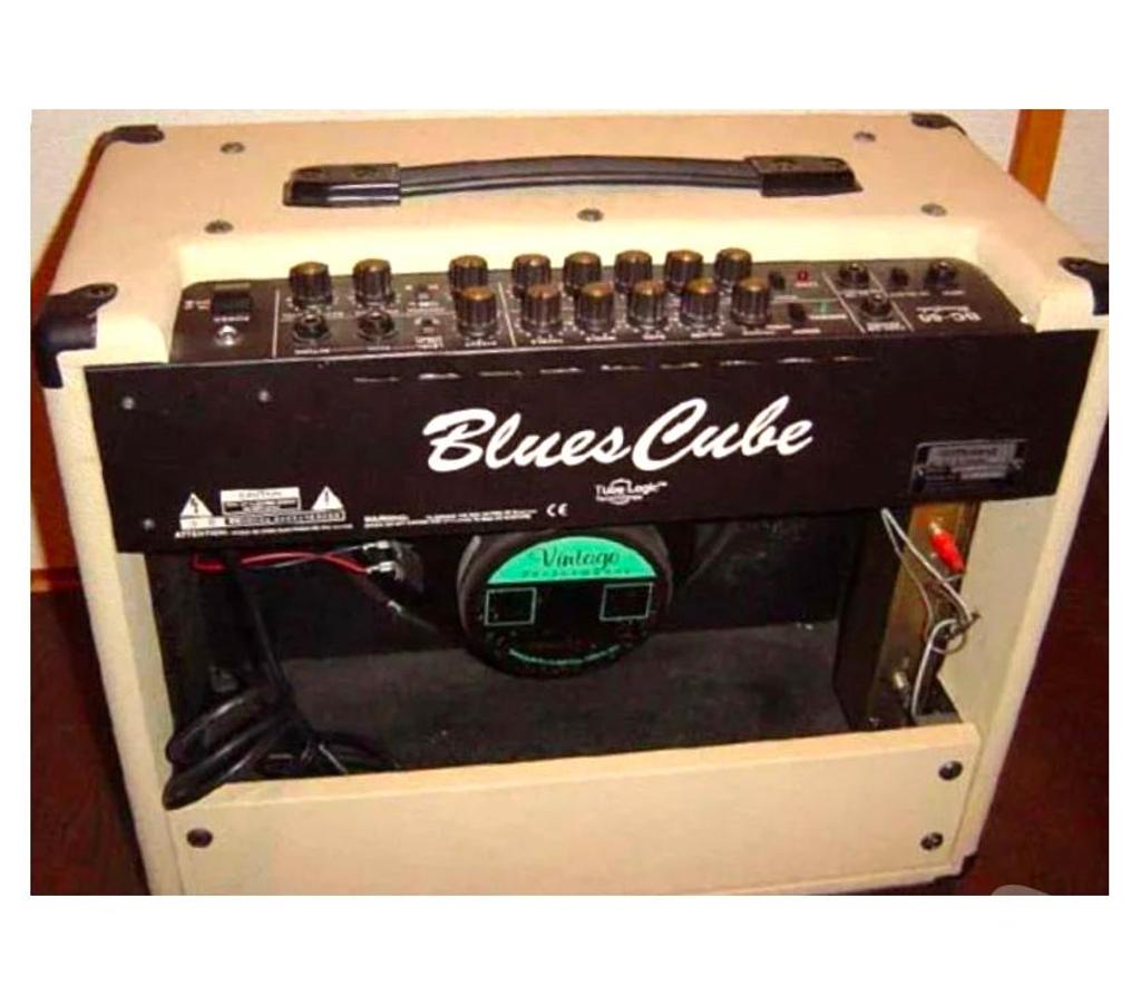 Instruments de musique Bas-Rhin Mommenheim - 67670 - Photos Vivastreet ROLAND BC-60 Blues Cube- ampli guitare 60w