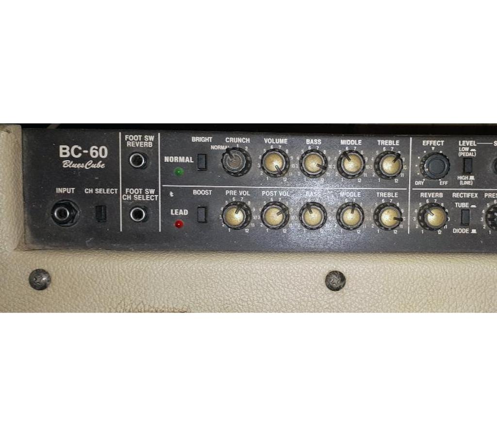 Instruments de musique Bas-Rhin Mommenheim - 67670 - Photos Vivastreet ROLAND BC-60 Blues Cube- ampli guitare 60w