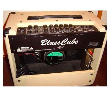 Instruments de musique Mommenheim Bas-Rhin - Photos Vivastreet ROLAND BC-60 Blues Cube- ampli guitare 60w