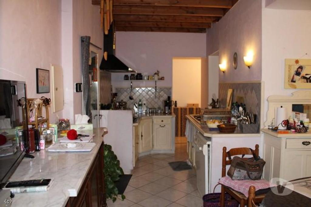 Vente Maison Charente Villefagnan - 16240 - Photos Vivastreet Villefagnan Maison De Ville, 4 chambres, cour intérieure