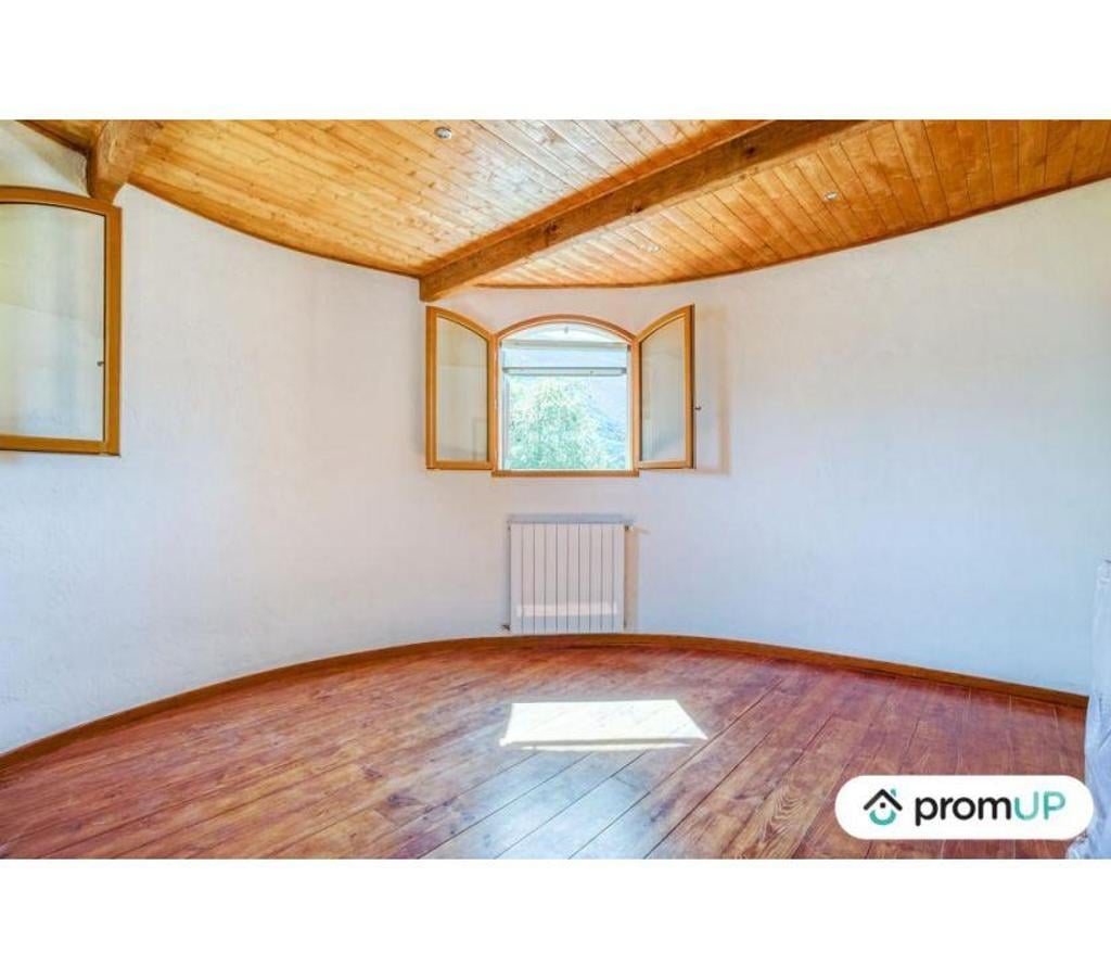 Vente Maison Alpes-Maritimes Roquesteron - 06910 - Photos Vivastreet (VM2530) Villa de 164 m² à Roquestéron