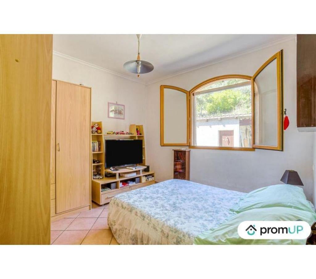 Vente Maison Alpes-Maritimes Roquesteron - 06910 - Photos Vivastreet (VM2530) Villa de 164 m² à Roquestéron