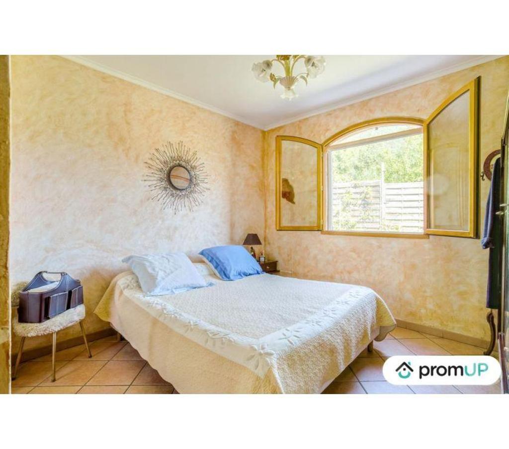 Vente Maison Alpes-Maritimes Roquesteron - 06910 - Photos Vivastreet (VM2530) Villa de 164 m² à Roquestéron