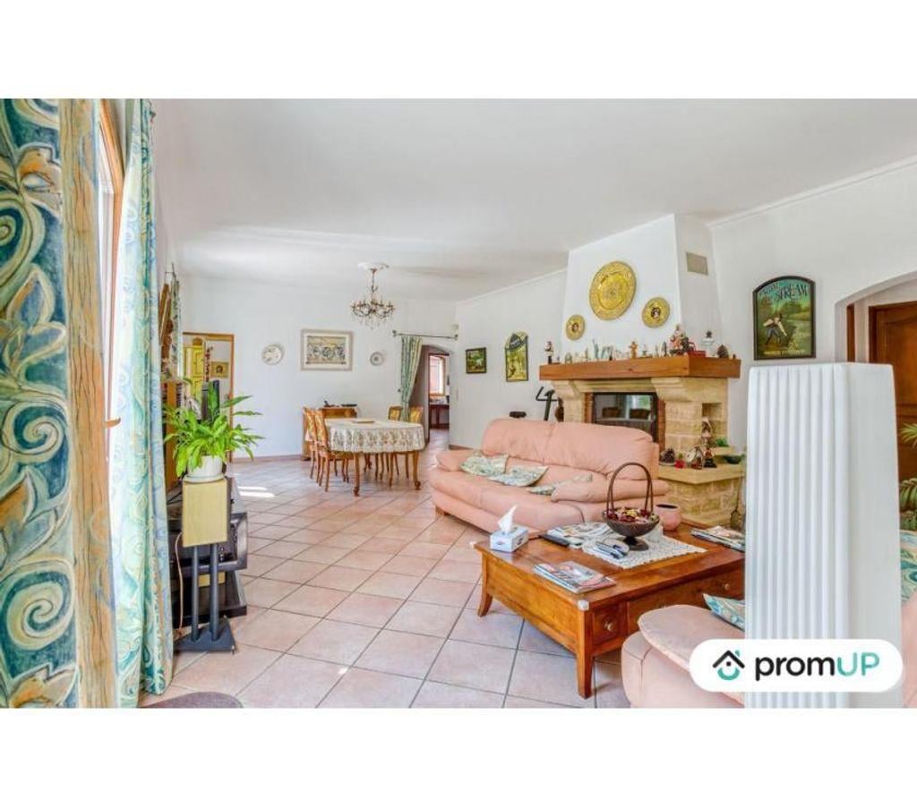 Vente Maison Alpes-Maritimes Roquesteron - 06910 - Photos Vivastreet (VM2530) Villa de 164 m² à Roquestéron