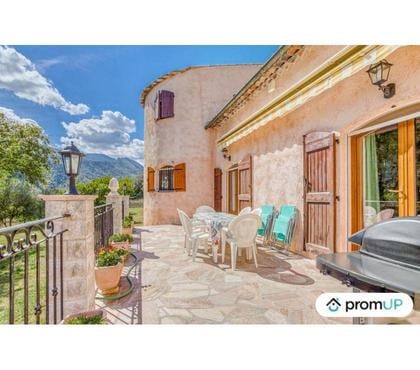 Vendre maison Roquesteron Alpes-Maritimes - Photos Vivastreet (VM2530) Villa de 164 m² à Roquestéron