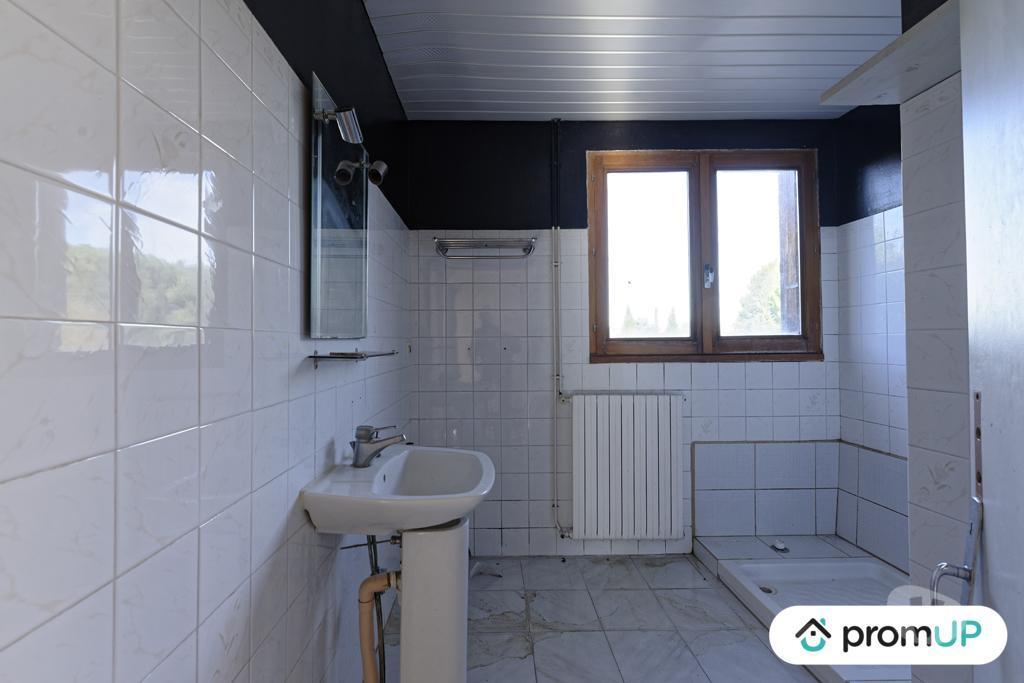 Vente Immeuble Drôme Mirabel aux Baronnies - 26110 - Photos Vivastreet (VI126) Immeuble de 320 m² vendu loué