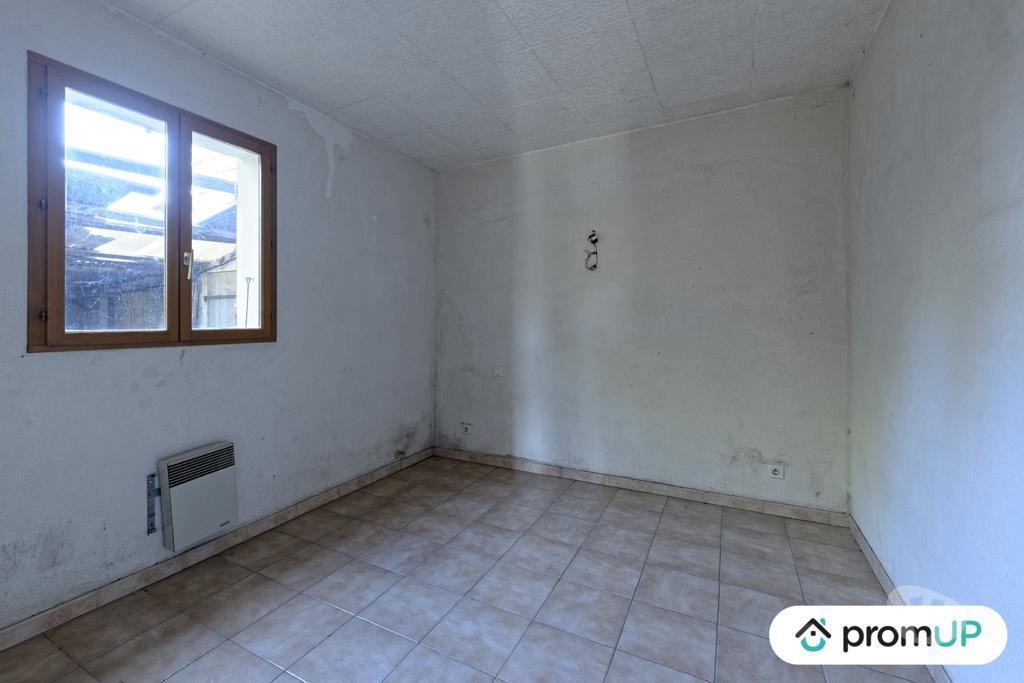 Vente Immeuble Drôme Mirabel aux Baronnies - 26110 - Photos Vivastreet (VI126) Immeuble de 320 m² vendu loué