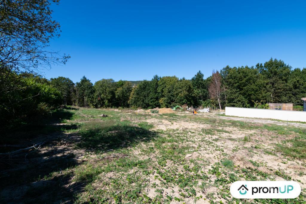 Terrain à vendre Ariège Dreuilhe - 09300 - Photos Vivastreet (V6261) Terrain constructible de 2594m2 à DREUILHE