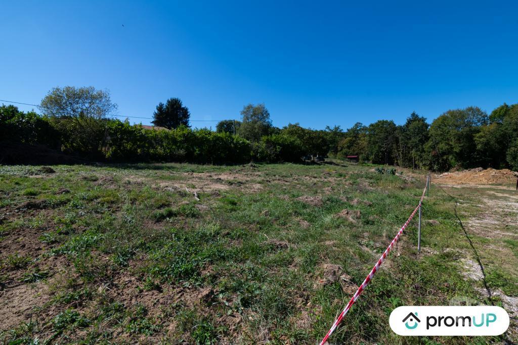 Terrain à vendre Ariège Dreuilhe - 09300 - Photos Vivastreet (V6261) Terrain constructible de 2594m2 à DREUILHE