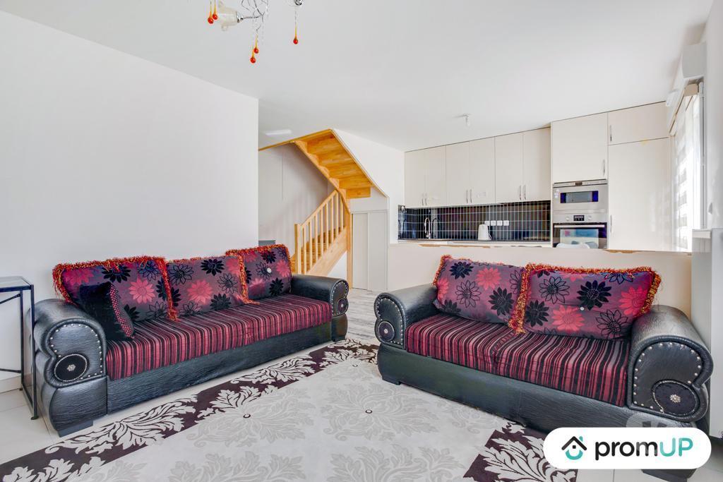 Vente Maison Loiret Fleury les Aubrais - 45400 - Photos Vivastreet (VM428) Maison T4 mitoyenne 1 côté à Fleury-les-Aubrais