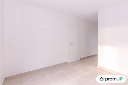 Vente Maison Serignan Hérault - Photos Vivastreet (V6410) Maison individuelle de 87 m2 à SÉRIGNAN
