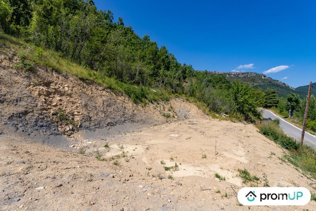 Terrain à vendre Alpes-Maritimes Brianconnet - 06850 - Photos Vivastreet (VT986) Terrain de 1450m² avec permis de construire à Briançonnet