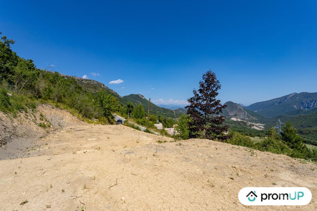 Terrain à vendre Alpes-Maritimes Brianconnet - 06850 - Photos Vivastreet (VT986) Terrain de 1450m² avec permis de construire à Briançonnet