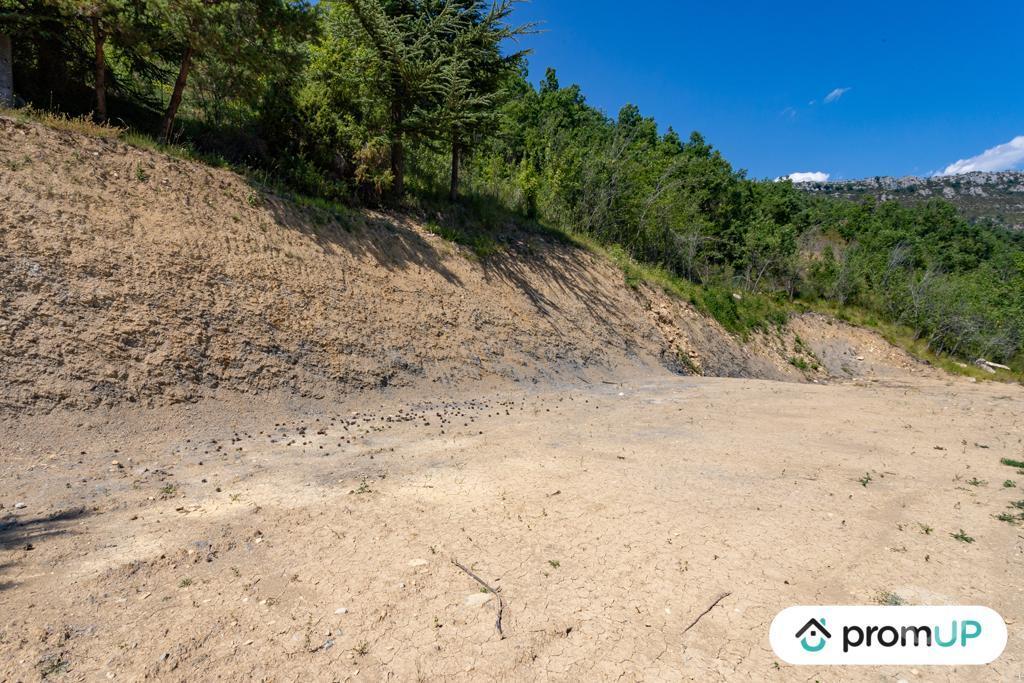 Terrain à vendre Alpes-Maritimes Brianconnet - 06850 - Photos Vivastreet (VT986) Terrain de 1450m² avec permis de construire à Briançonnet