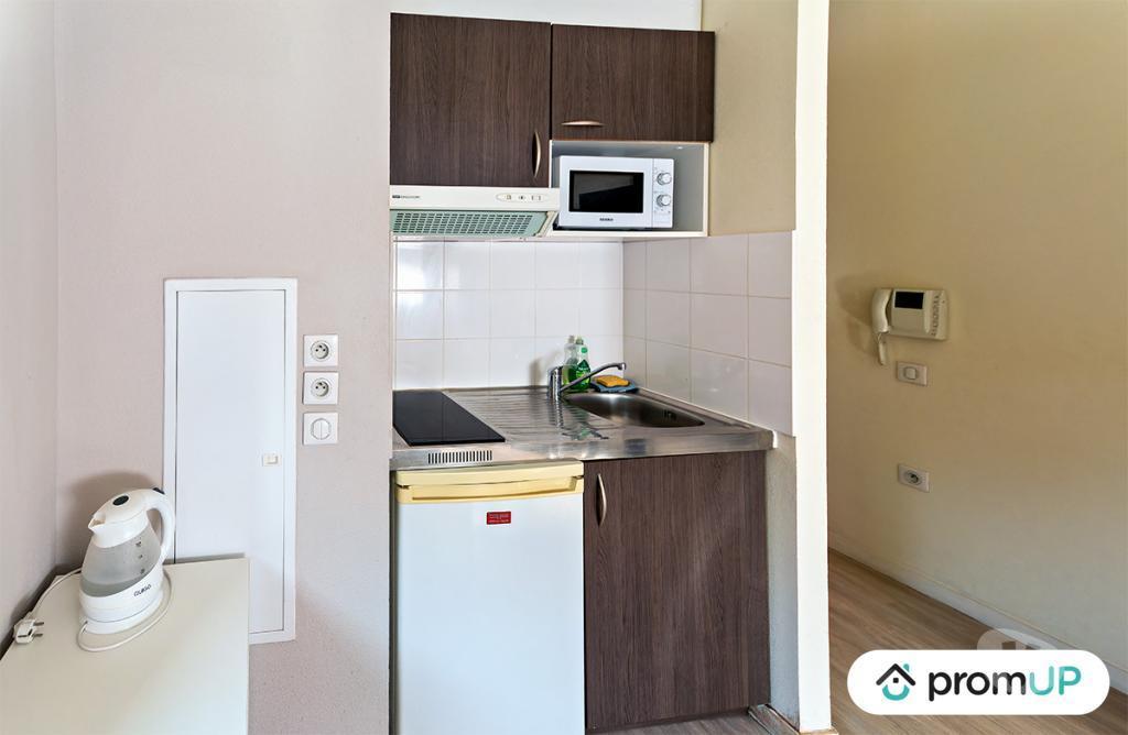 Appartements à vendre Marne Reims - Photos Vivastreet (V6267) Studio de 27 m2 à REIMS