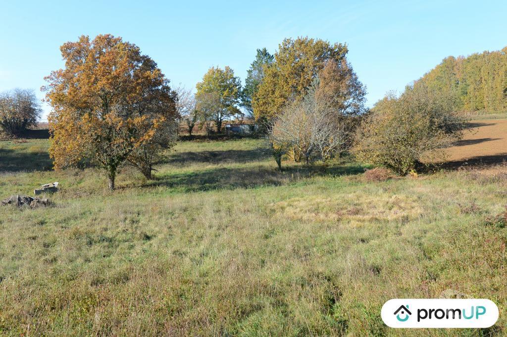 Terrain à vendre Dordogne Mouleydier - 24520 - Photos Vivastreet (VT1123) Terrain constructible avec possibilité d'extension à...