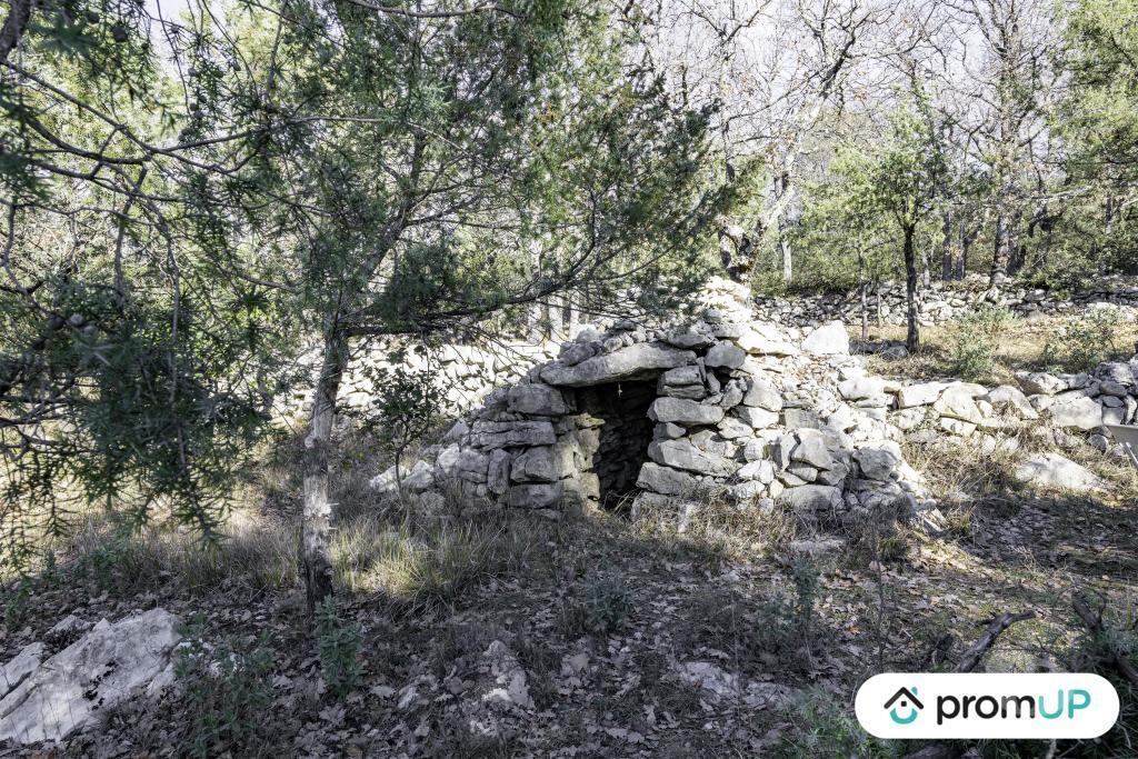 Terrain à vendre Alpes-Maritimes St Vallier de Thiey - 06460 - Photos Vivastreet (V5134) Grand terrain 2,825 ha avec borie
