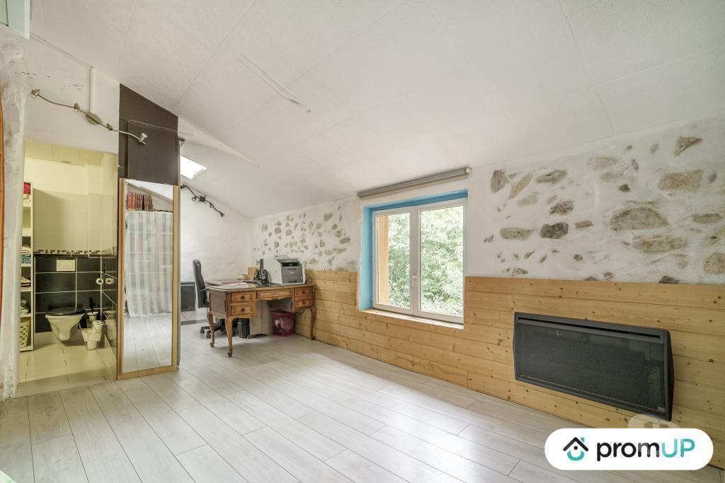 Vente Maison Bouches-du-Rhône Trets - 13530 - Photos Vivastreet (V6181) Maison de village de 110 m2 à Trets