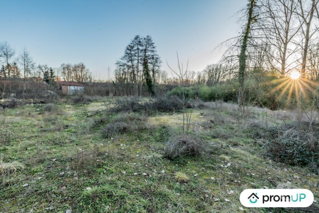 Terrain à vendre Allier Yzeure - 03400 - Photos Vivastreet (V5318) Terrain non constructible de 3572 m2