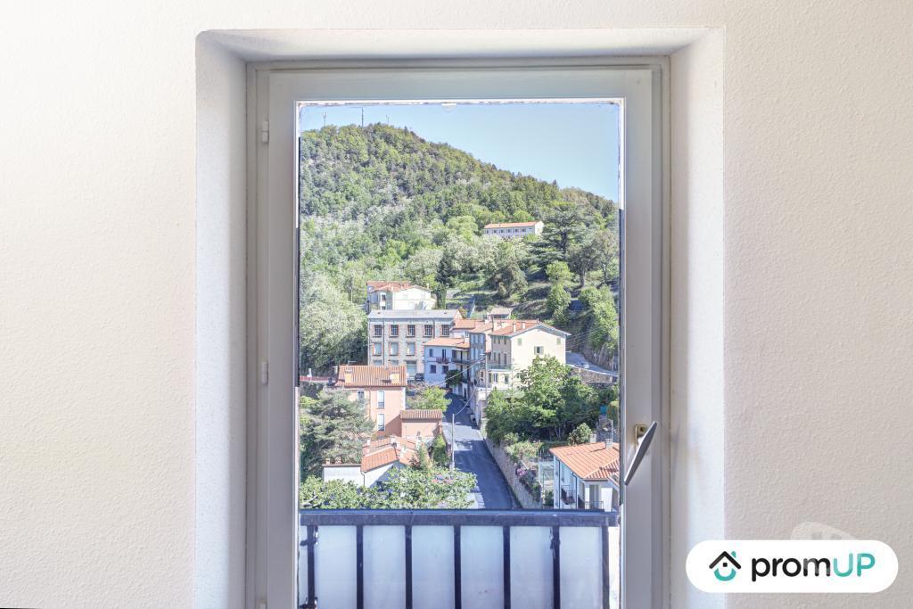 Appartements à vendre Pyrénées-Orientales St Laurent de Cerdans - 66260 - Photos Vivastreet (V5807) Appartement T2 de 44 m2 à Saint-Laurent-de-Cerdans