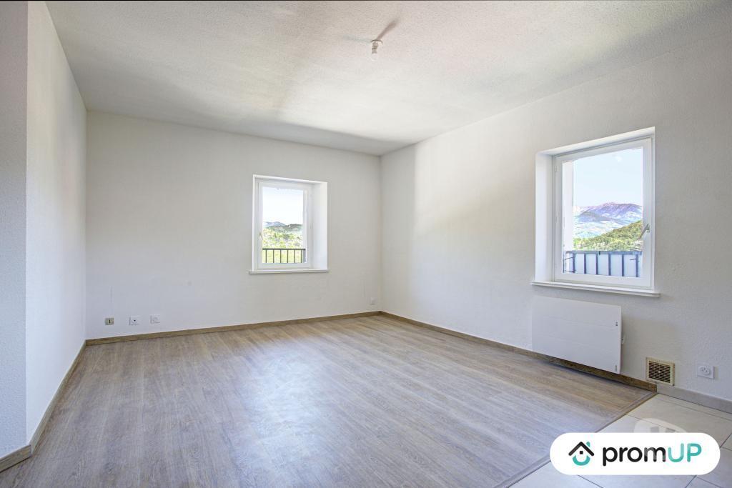 Appartements à vendre Pyrénées-Orientales St Laurent de Cerdans - 66260 - Photos Vivastreet (V5807) Appartement T2 de 44 m2 à Saint-Laurent-de-Cerdans