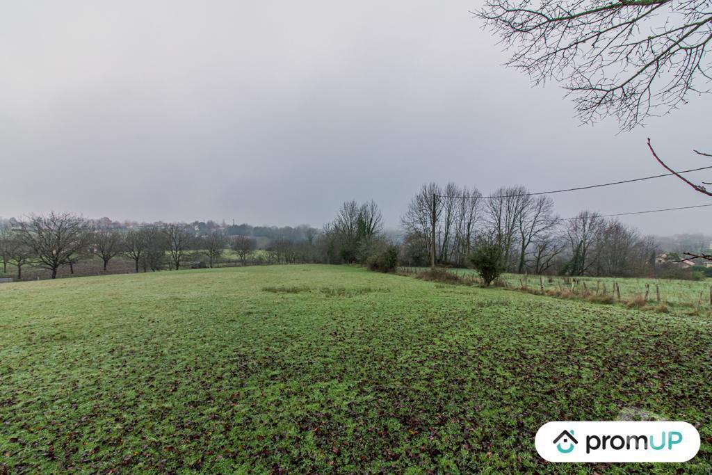 Terrain à vendre Dordogne Thiviers - 24800 - Photos Vivastreet (VT686) Terrain constructible de 2 500 m²